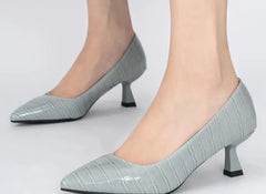 Womens Kitten pumps